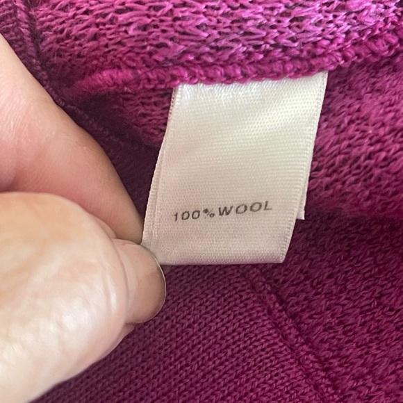 St. John Crew Neck Sweater - Metallic Knitwear, Clothing purple size P - Picture 14 of 14